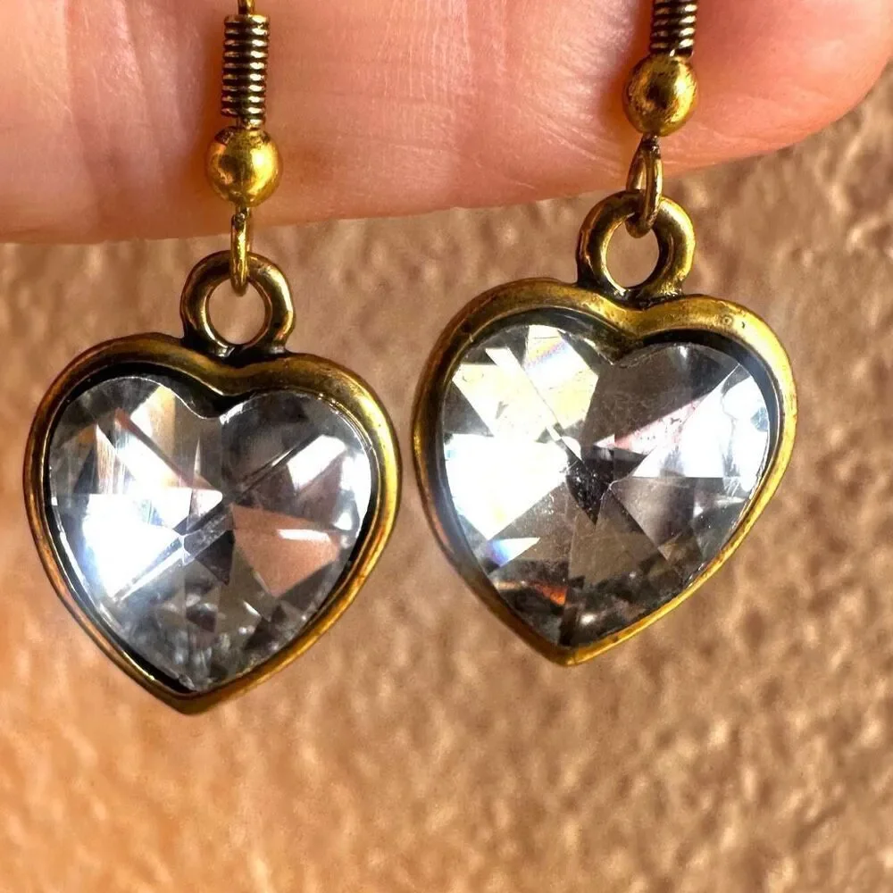 Gold tone rhinestone heart earrings gold tone